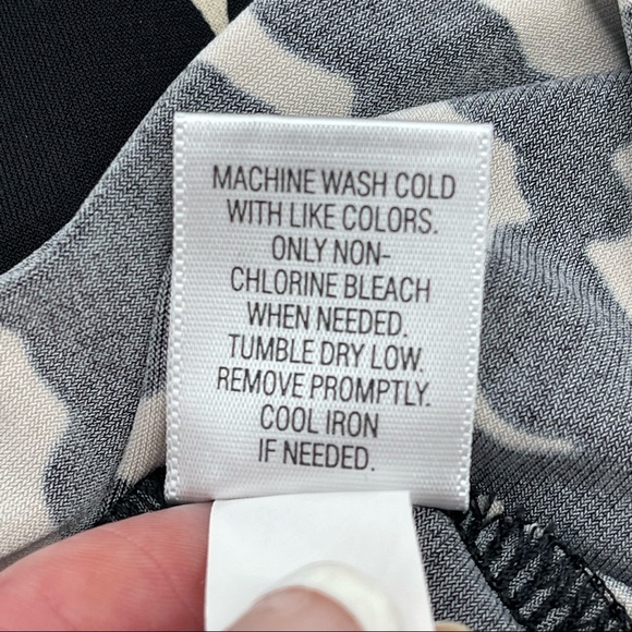 DANA BUCHMAN Signature Jersey Stretch Shift Dress Sleeveless - Size Small - Picture 10 of 11